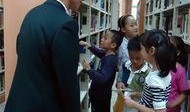 西湖持械学生爆料视频,现场视频直击惊人一幕